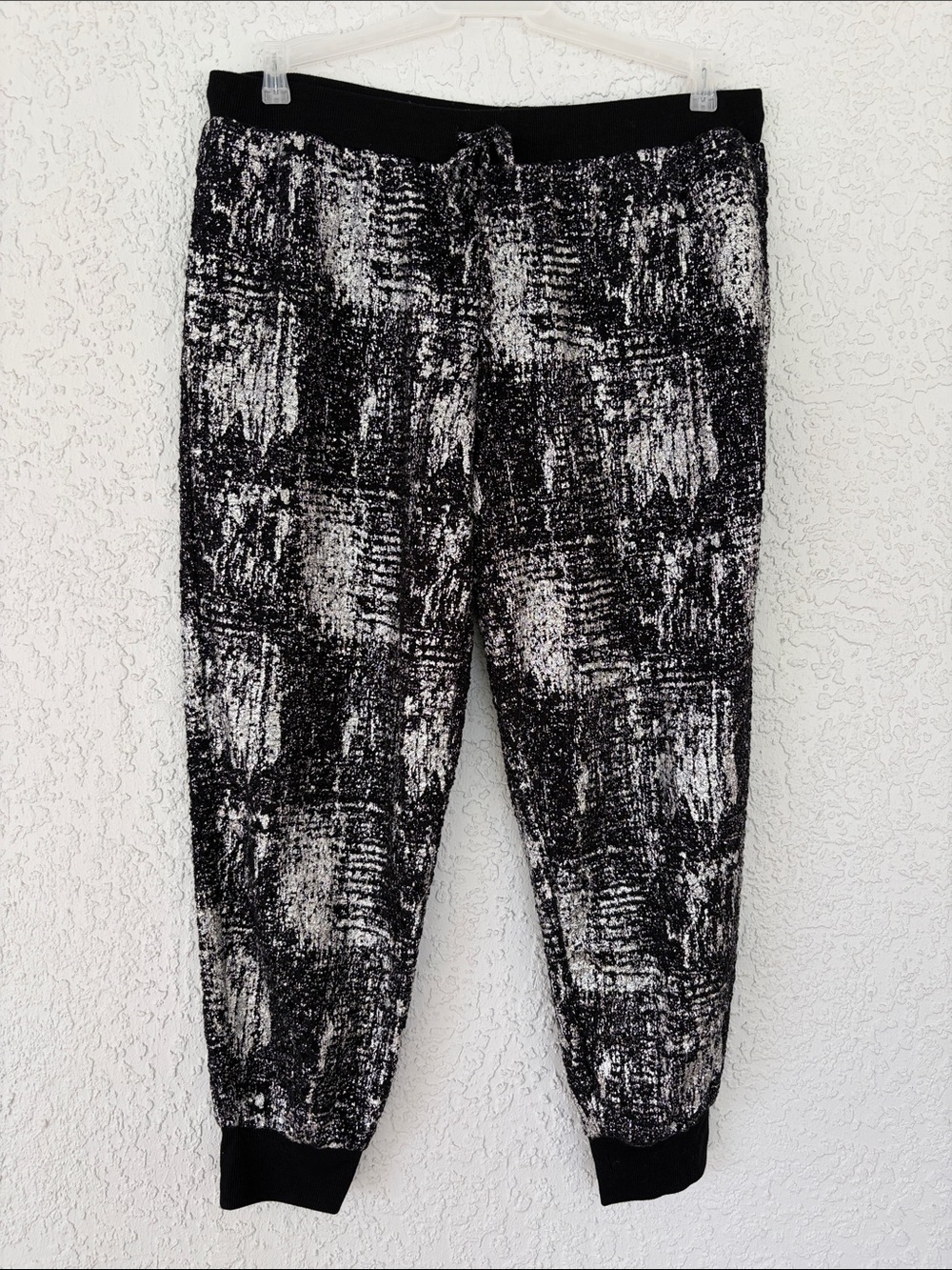 dRa Los Angeles by Anthropology  black & White Abstract Knit Jogger Pants size L